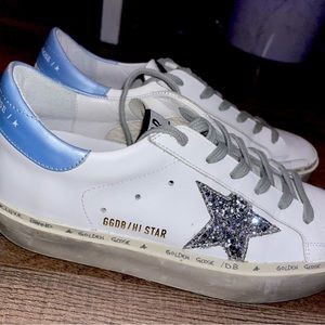 Platform golden goose